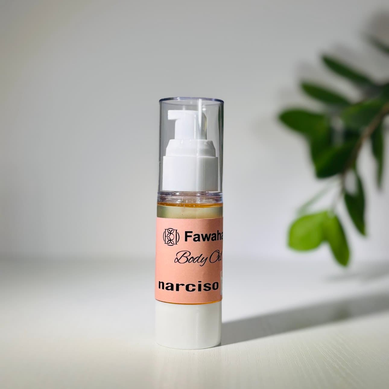 زيت للجسم برائحة نارسيسو