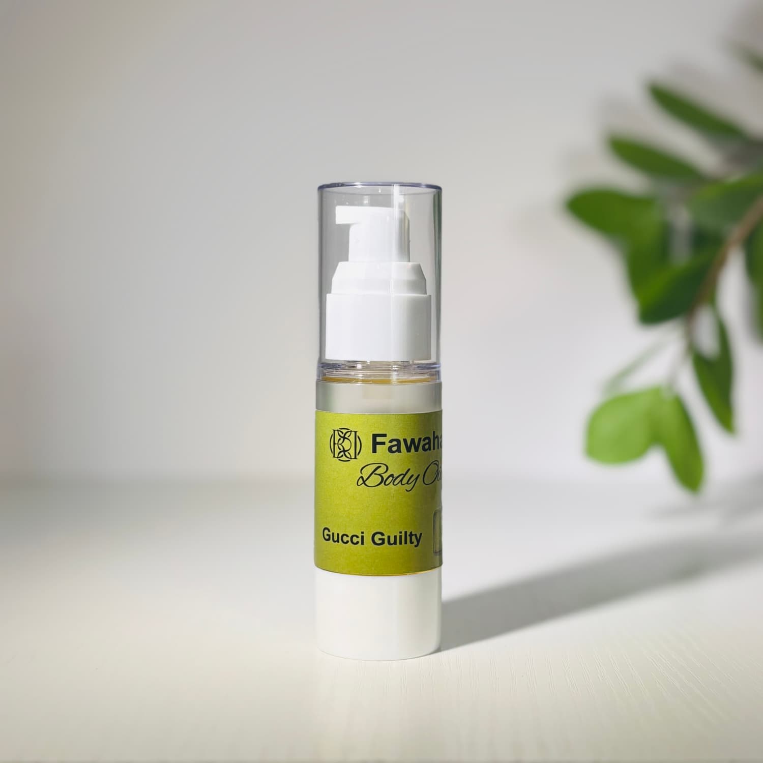 زيت للجسم برائحة جوتشي الكسير الأخضر